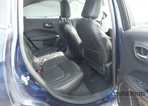 2018 Jeep Compass Limited 4X4 из США, поврежденный, VIN 3C4NJDCB4JT245752